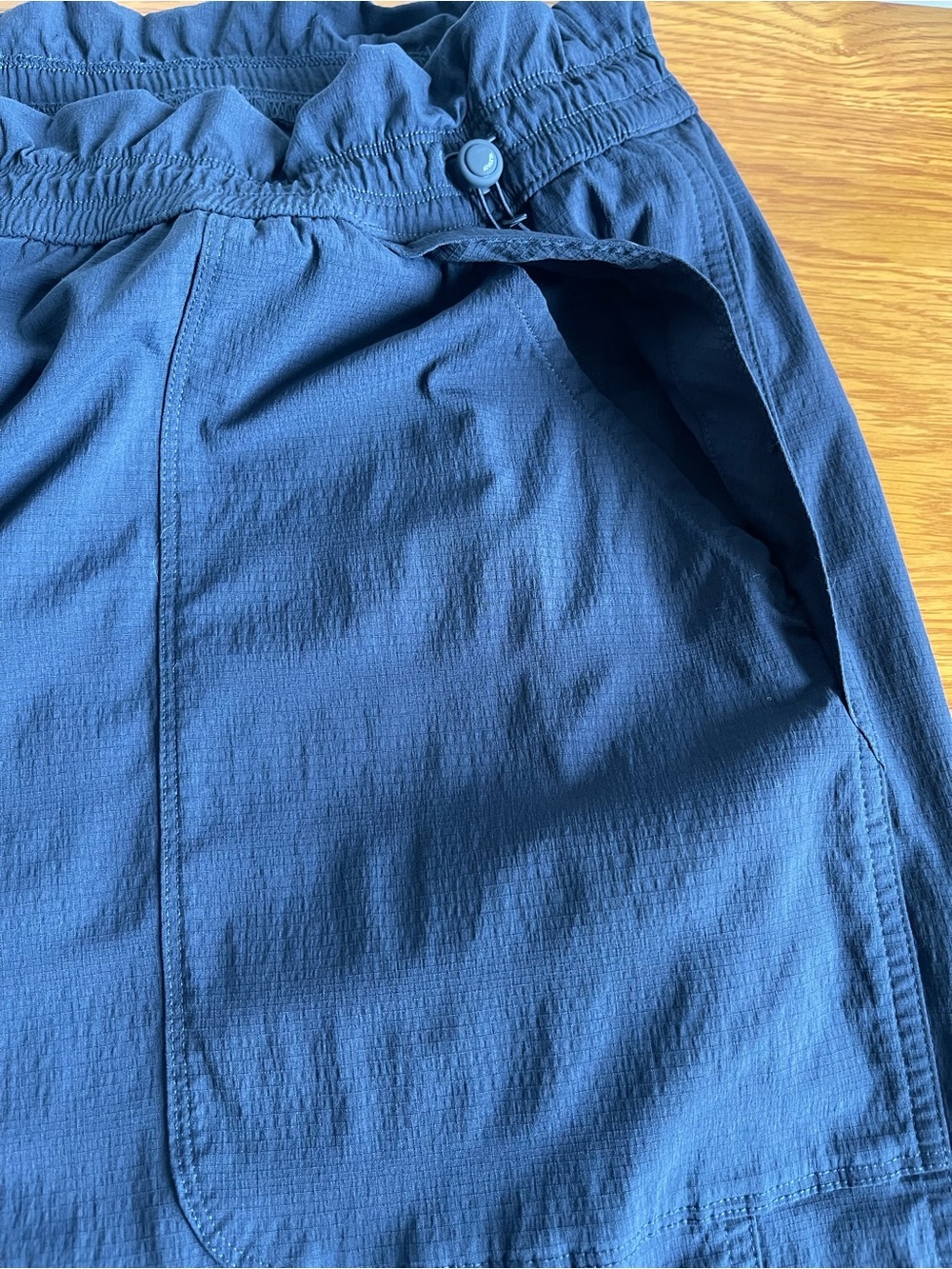 Athleta Trekkie High Rise Baggy Parachute Pants Navy Blue Size L - Picture 5 of 16